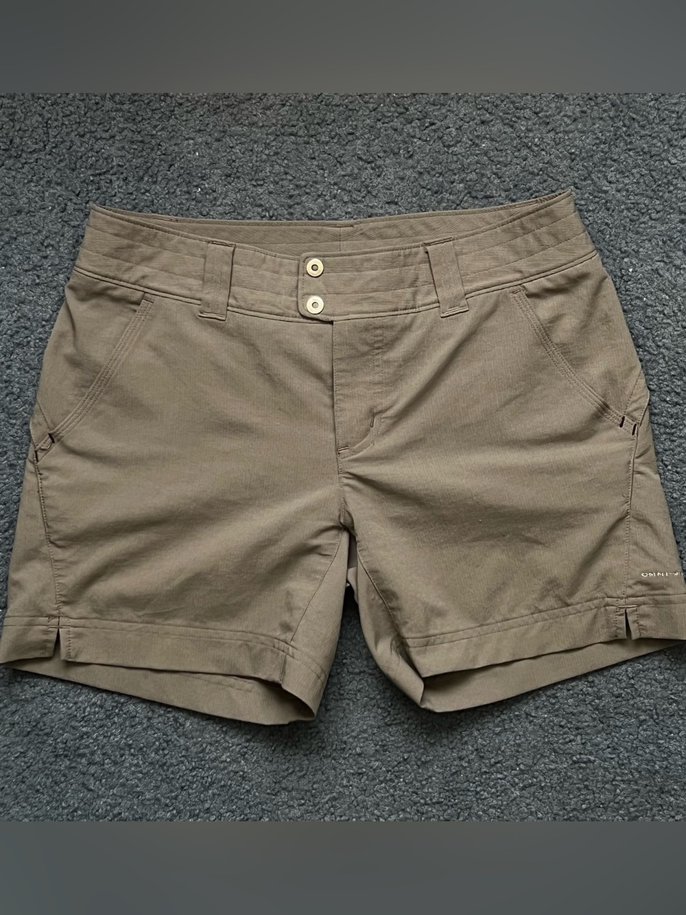 Columbia Gray Shorts